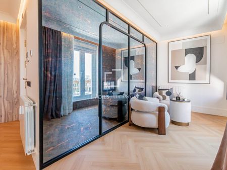 Excellent 3 Bedroom apartment for rent in Argüelles, Madrid - Photo 3