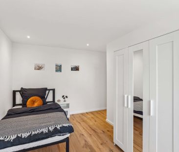 Top University Location! Modern Furnished Room in Renovated Shared ... - Foto 6