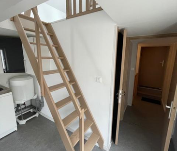 AU CENTRE DU VILLAGE 59243 QUAROUBLE - Photo 4