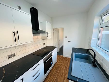 3 Bed End Terrace, Collygate Road, NG2 - Photo 4