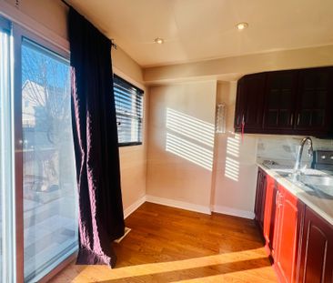 For Lease - 9 Empringham Drive, Toronto, Ontario - Photo 5