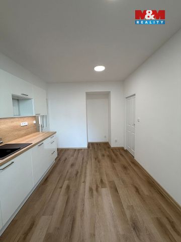 Pronájem bytu 3+1 73 m² - Фото 4