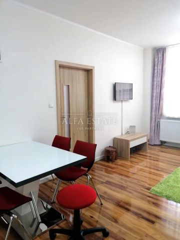 Velmi pěkný byt 2kk,65 m - Фото 2