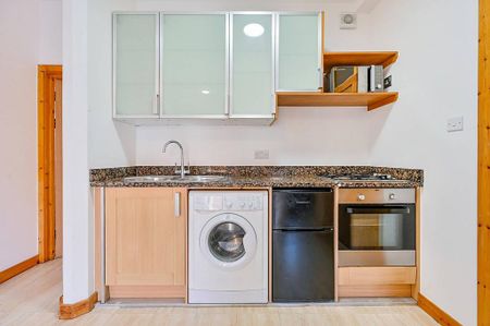 2 bedroom flat to rent - Photo 4