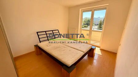 Pronájem bytu 2+kk, garáž, balkon, lodžie, Ve Stromovce, Hradec Králové - Photo 5