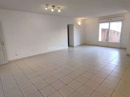 Location Appartement 2 pièces 67 m2 à Manosque - Photo 2