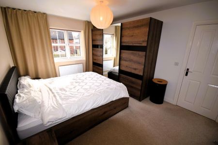 2 bedroom flat to rent - Photo 5