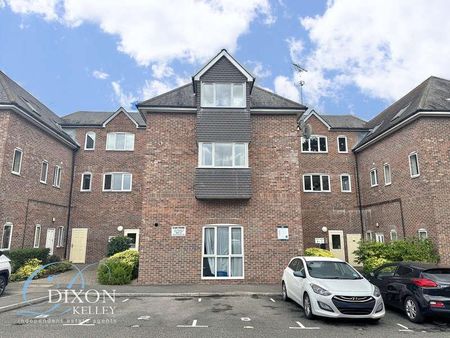 Holly Court, Station Road, West Moors, Ferndown, Dorset, BH22 - Photo 2