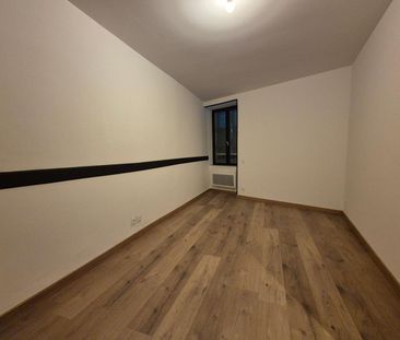 Location Appartement 3 pièces 87m² MACON 71000 - Photo 5