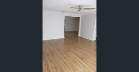 Available immediately - Photo 5