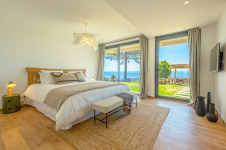 Rental Villa Sari-Solenzara 7 Rooms 400 m² - Photo 3