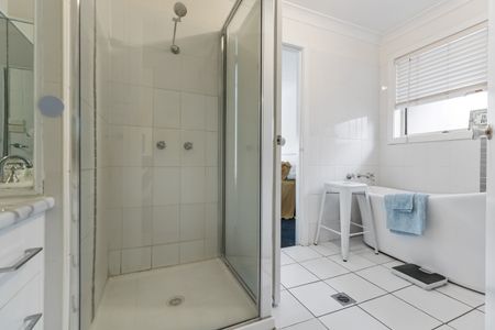 113 Dalman Parkway Glenfield Park NSW - Photo 5
