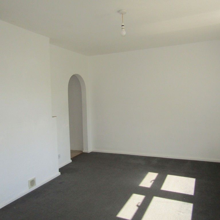 3 bed Semi-Detached - To Let - Photo 1