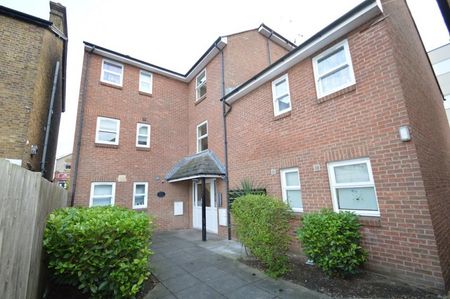 Queens Court, Queens Road, Slough,SL1 - Photo 5