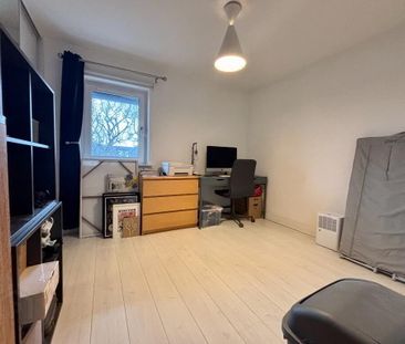 25 Woodbrook Green, Lisburn, BT28 2ZJ - Photo 5