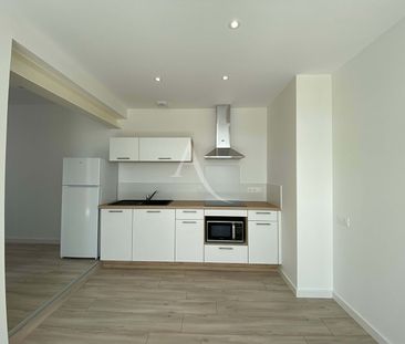 Location Appartement 2 pièces 35m² - Photo 2