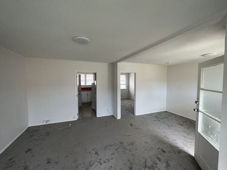 One-Bedroom Unit In Glen Innes- Prime Location - Photo 3