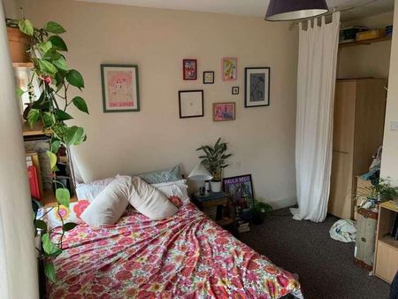Edgeworth Drive, Manchester, M14 - Photo 4