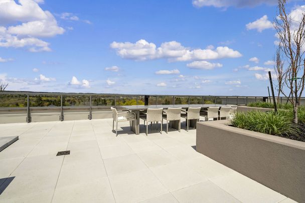 For Lease - 2075 King Road Unit# 507, King, Ontario - Photo 1