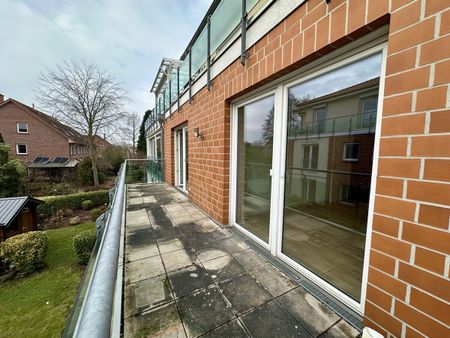 Stuhr: TOP renovierte 2 Zimmer Whg., neue EBK, großem Balkon, TG-Stellplatz, Fahrstuhl, barrierefrei - Photo 5