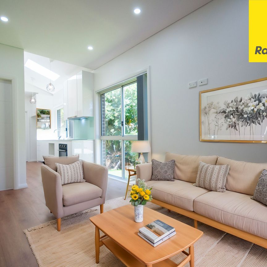 NEAR NEW STYLISH THREE BEDROOM GRANNY FLAT - Photo 1