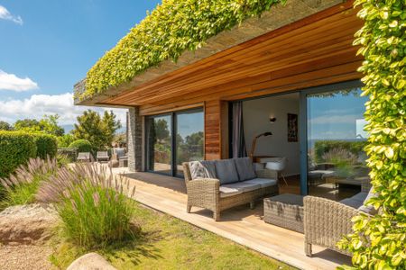 Rental Villa Porto-Vecchio 7 Rooms 320 m² - Photo 4