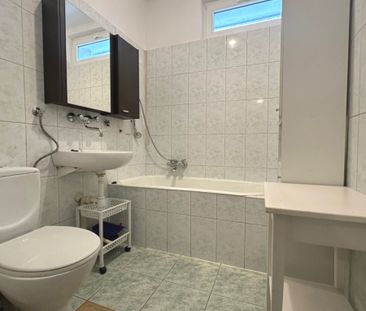 Warszawa, Władysława Broniewskiego - Zdjęcie 5