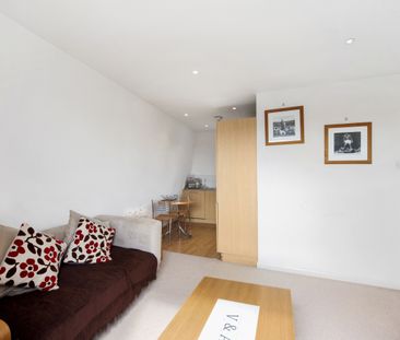 Wimbledon Park Road, Southfields, London, SW19 flat to rent - Photo 1