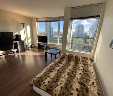 STUDIO UNIT IN THE HEART OF YALETOWN - Photo 1