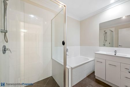 2/1 Camira Close, 4350, Harristown Qld - Photo 4