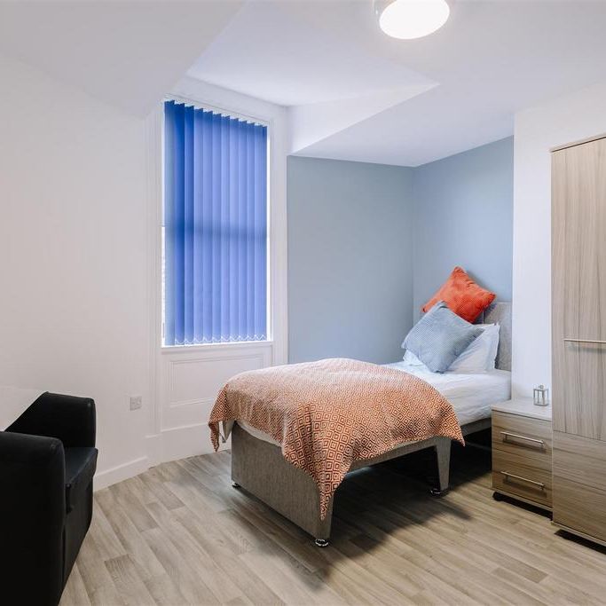 1 bedroom in a house share to rent - Photo 1