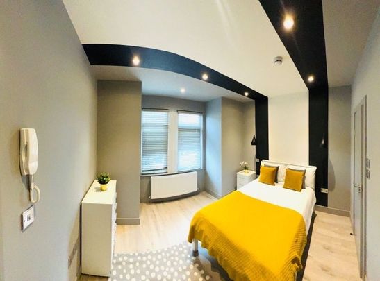 Room in a Shared House, Dassett Road, SE27 - Photo 1