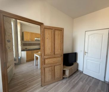 Location Appartement 2 pièces 21m² NIMES 30900 - Photo 3