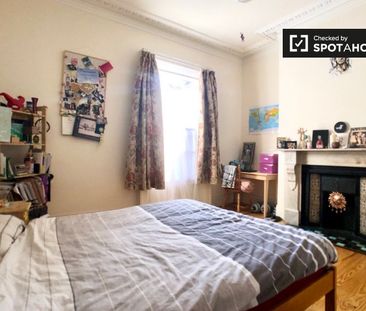 Spacious room in shared apartment in Stoneybatter, Dublin - Photo 5