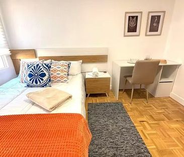 Avenida de Fuenlabrada, Leganés, Community of Madrid 28912 - Photo 2