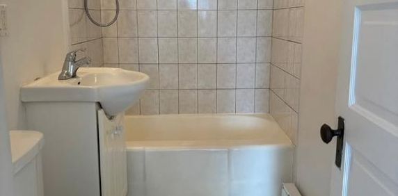 Grand 5 1/2 - Photo 2