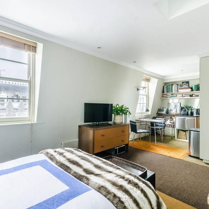 Studio to rent - Photo 1