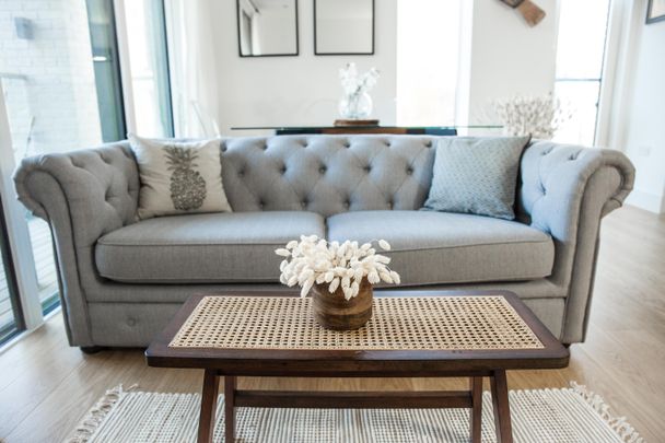 Chiswick High Road, London, Chiswick - Photo 1