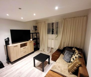 Wyremontowane kapitalnie mieszkanie w suterenie bloku - Zdjęcie 4