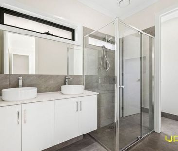 Modern, Brand-New Home in Great Clyde Location - Photo 5