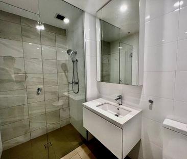 Stylish Fully Furnished 2-Bedroom Apartment with Parking in Wolli C... - Photo 1