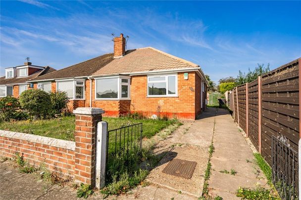 2 bedroom bungalow to rent - Photo 1