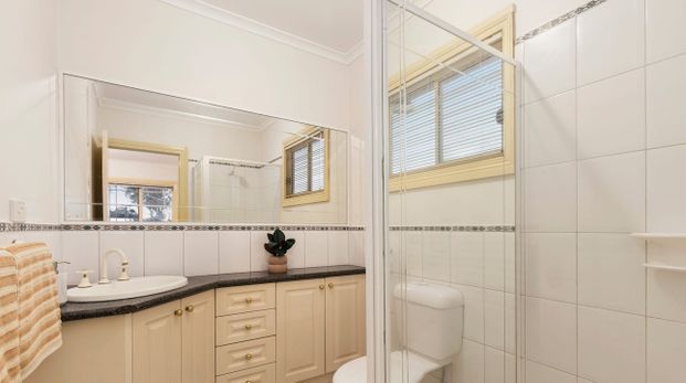 284 Tucker Road, Ormond VIC 3204 - House For Rent | Domain - Photo 1