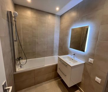 location Appartement T3 DE 76m² À PARIS 15 - Photo 1