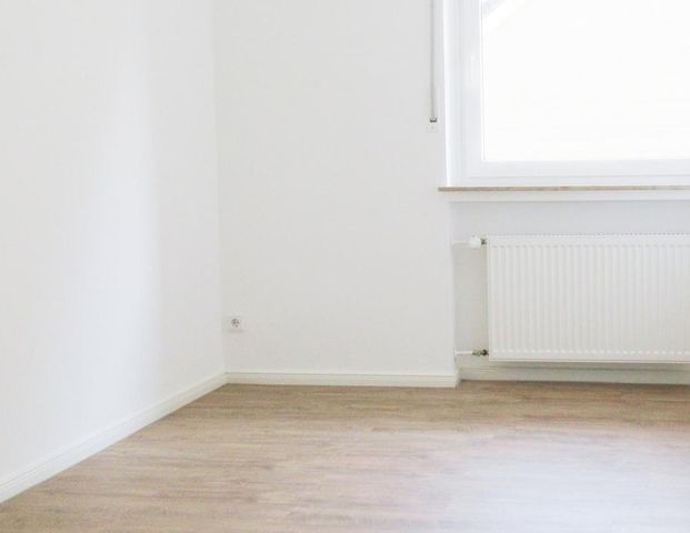 ruhig+zentral, 2-Zi Wohnung im 1. OG, inkl. Stellplatz, Balkon - Foto 1