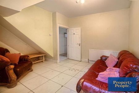 19 Cairo Street, Belfast, BT7 1QS - Photo 2