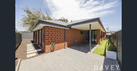 PART-FURNISHED - Modern Family Home in Prime Hillarys Location - Photo 5