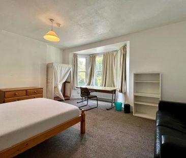 6 bedroom end of terrace house to rent - Photo 6