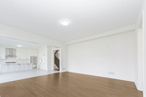 For Lease - 11 Wintergreen Lane, Adjala-Tosorontio, Ontario - Photo 1