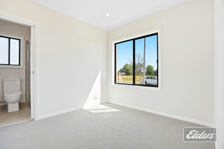 DEPOSIT TAKEN IN 3 DAYS. THINKING OF LEASING YOUR PROPERTY, PLEASE CALL 02 8809 5280 - Photo 2